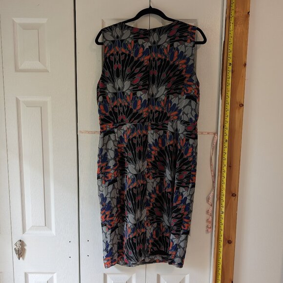 Unique patterned dress Banana Republic 12 - Picture 3 of 10